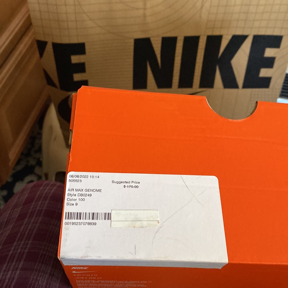 Brand new Nike  Air MAX GENOME White men’s 9 - Picture 11 of 11